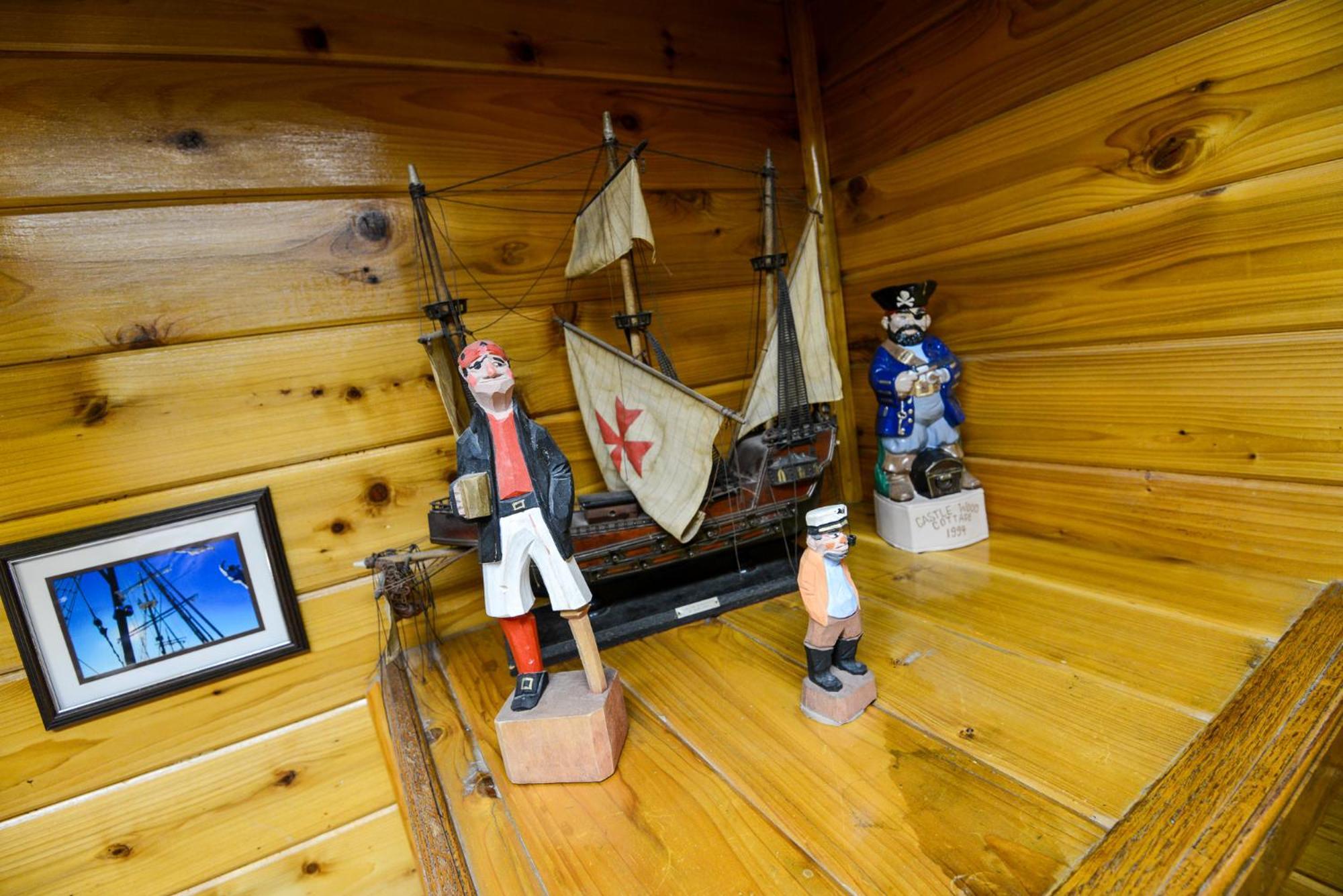 Castle Wood Theme Cottages- Couples Only Big Bear Lake Eksteriør billede