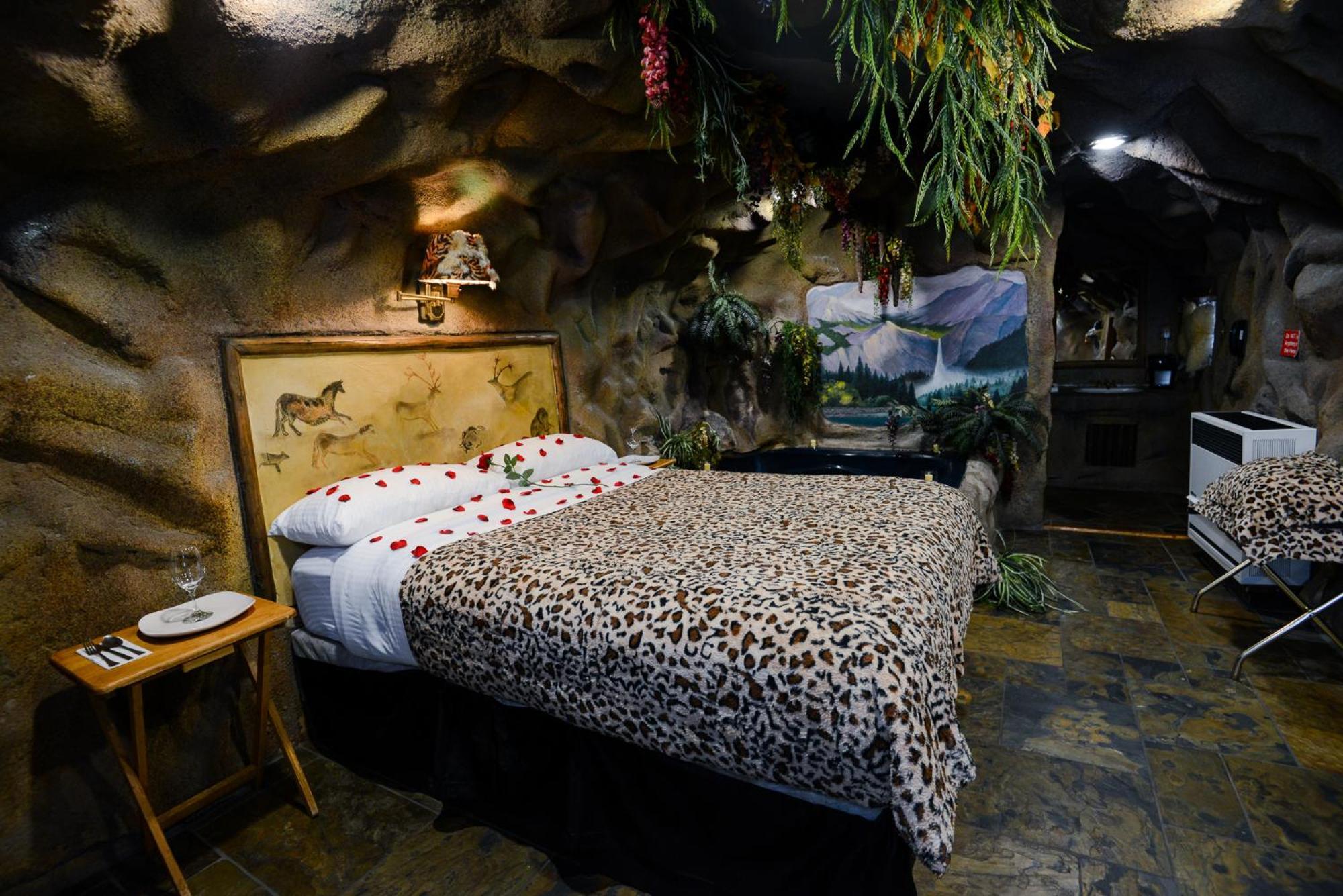 Castle Wood Theme Cottages- Couples Only Big Bear Lake Eksteriør billede