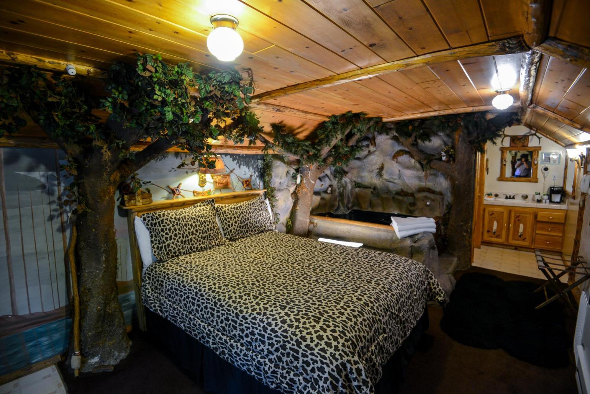 Castle Wood Theme Cottages- Couples Only Big Bear Lake Eksteriør billede