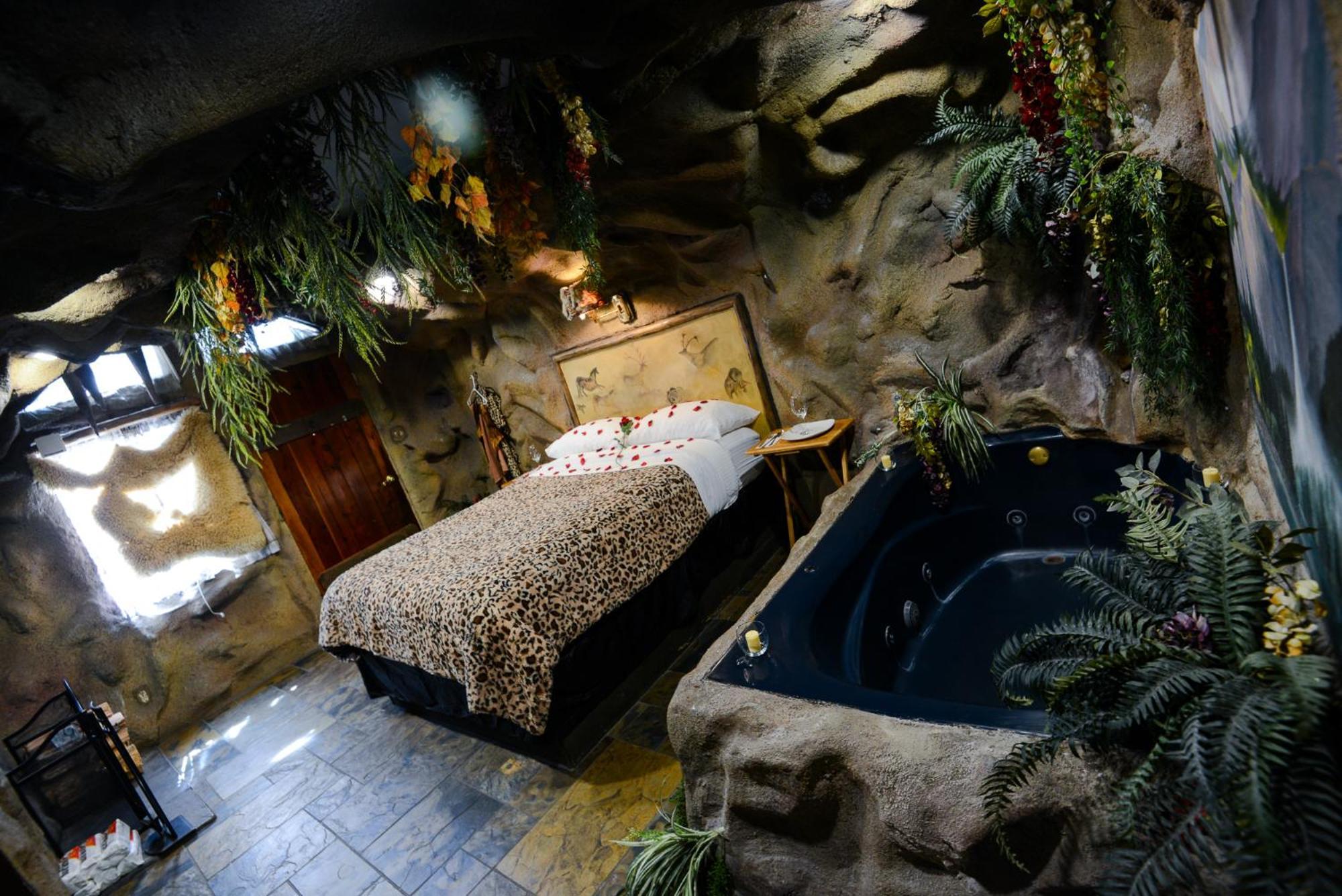 Castle Wood Theme Cottages- Couples Only Big Bear Lake Eksteriør billede