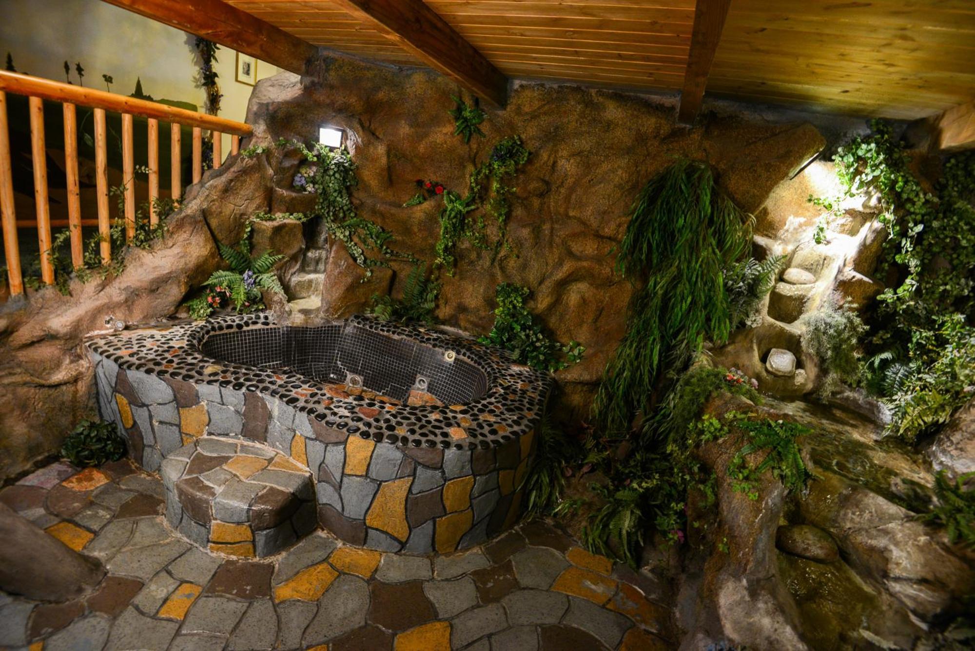 Castle Wood Theme Cottages- Couples Only Big Bear Lake Eksteriør billede