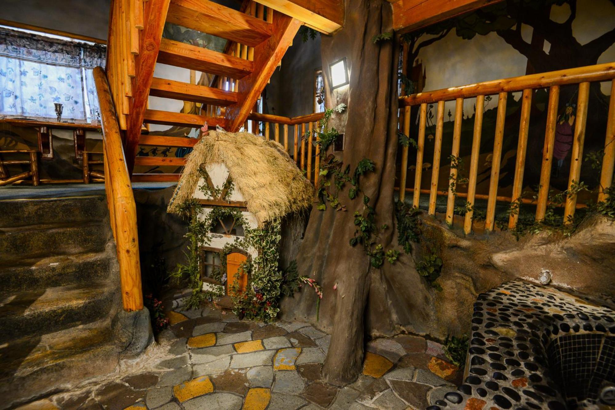 Castle Wood Theme Cottages- Couples Only Big Bear Lake Eksteriør billede