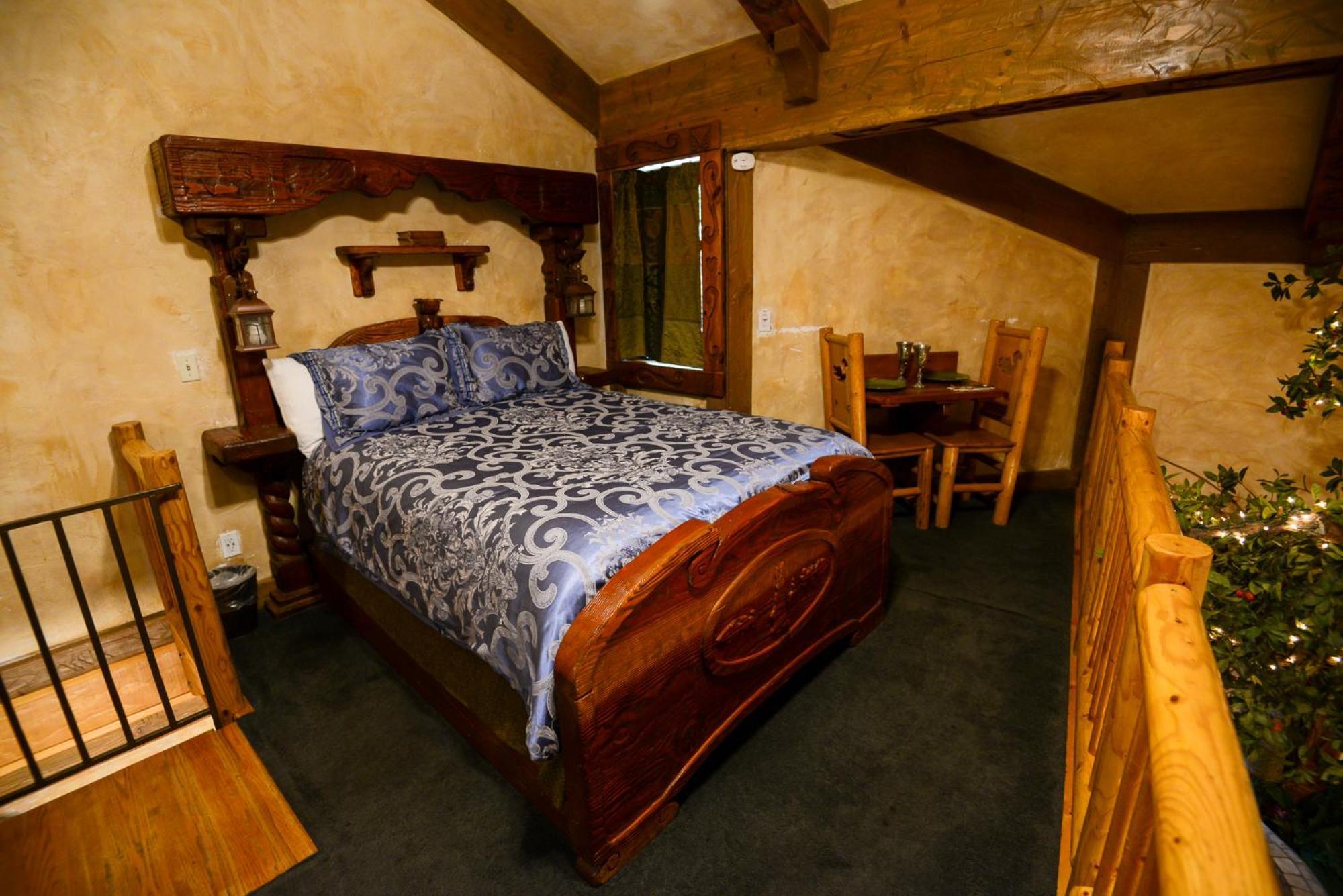 Castle Wood Theme Cottages- Couples Only Big Bear Lake Eksteriør billede