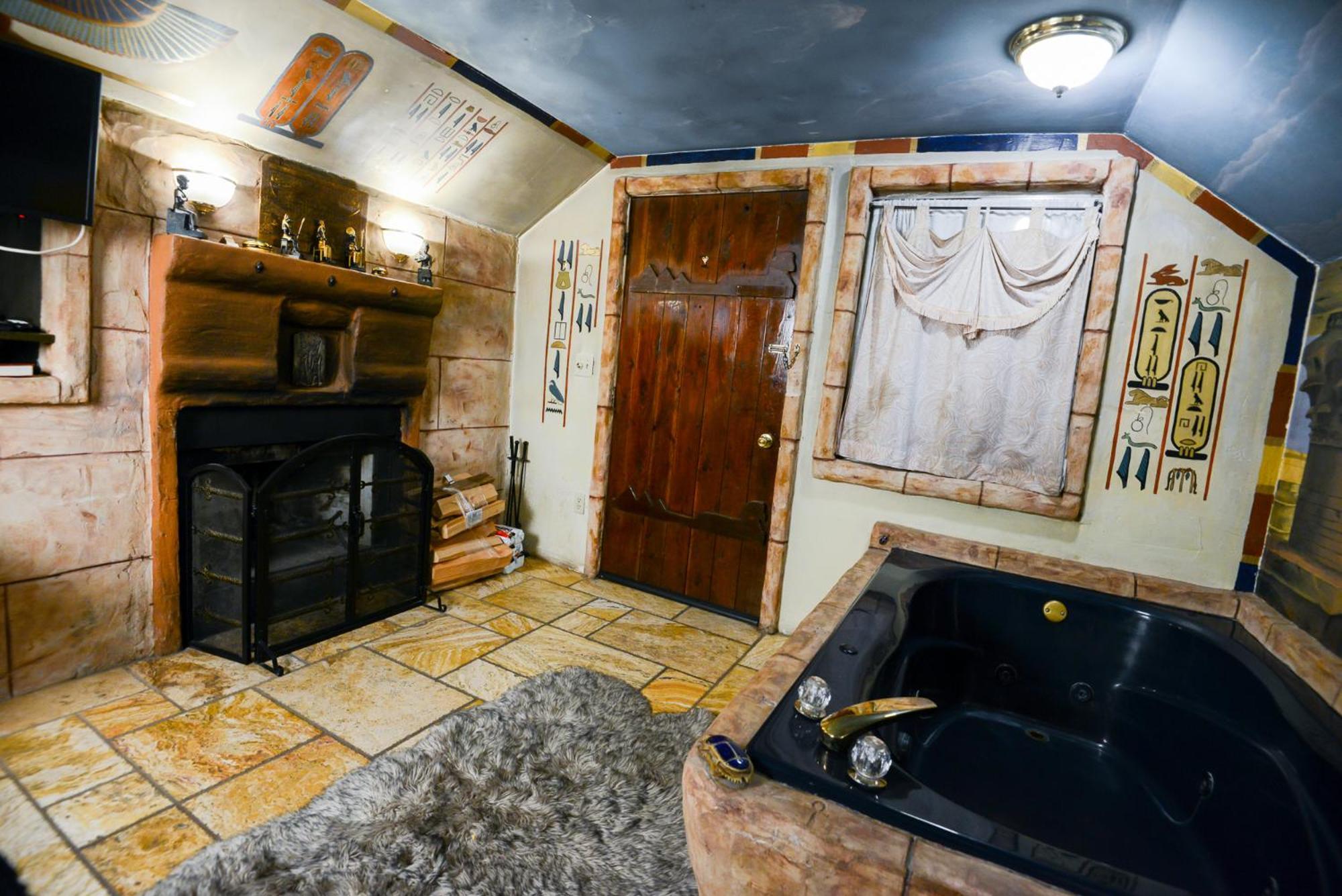 Castle Wood Theme Cottages- Couples Only Big Bear Lake Eksteriør billede