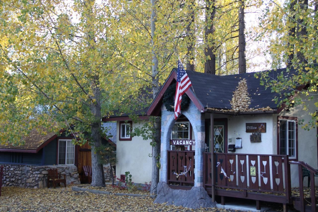 Castle Wood Theme Cottages- Couples Only Big Bear Lake Eksteriør billede